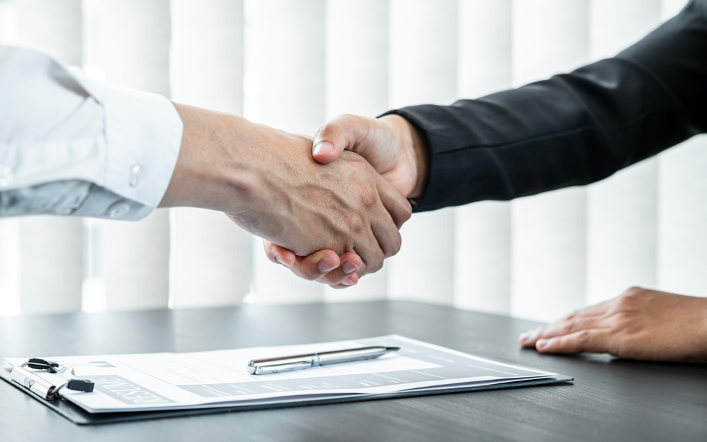 4 DŮVODY PROČ S MAKLÉŘEM PODEPSAT EXKUZIVNÍ SMLOUVU